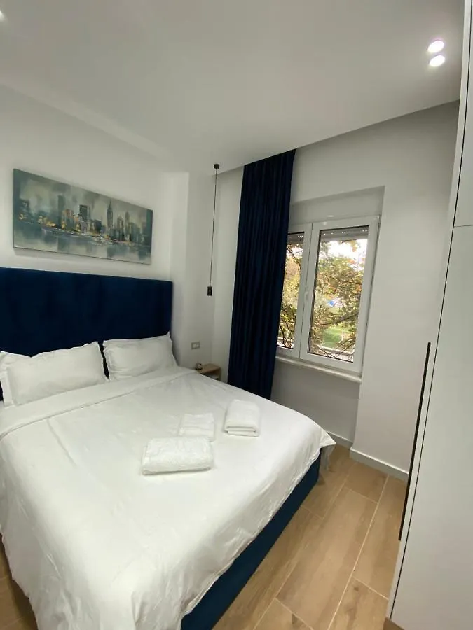 Apartament In Blloku In Front Of Taiwan Tirana 0*,
