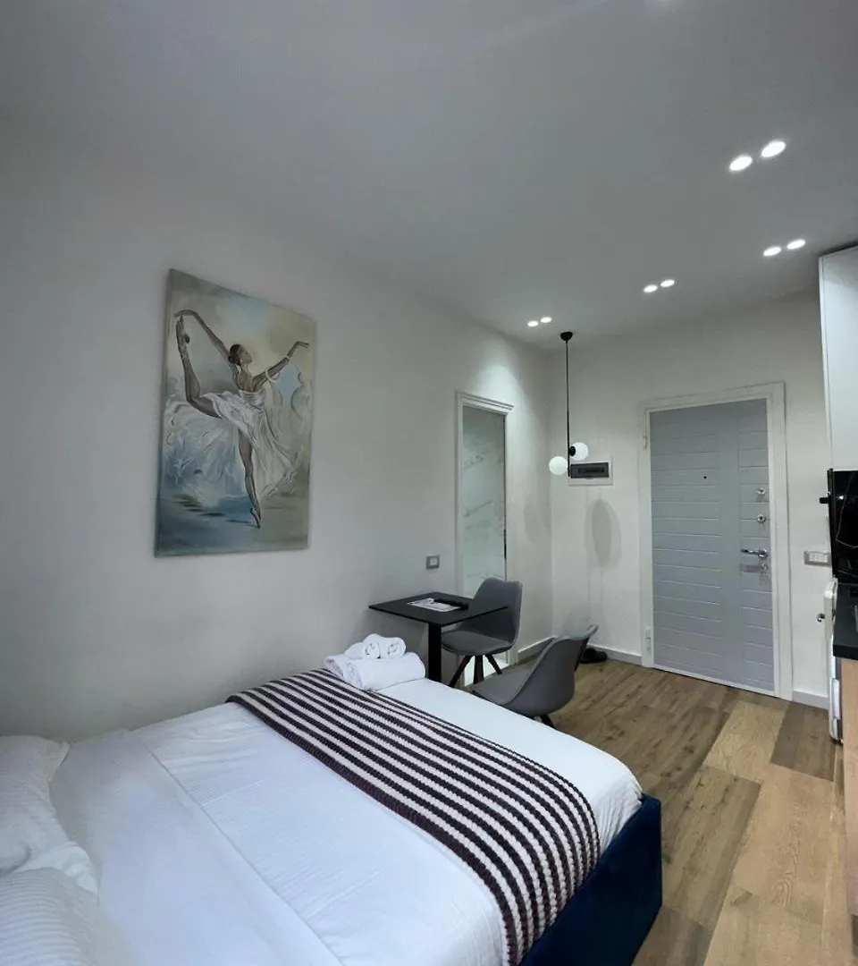 Appartamento Apartament In Blloku In Front Of Taiwan Tirana